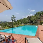 Santa Maria 14, Emma Villa San Gusme