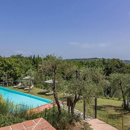 Santa Maria 14, Emma Villa